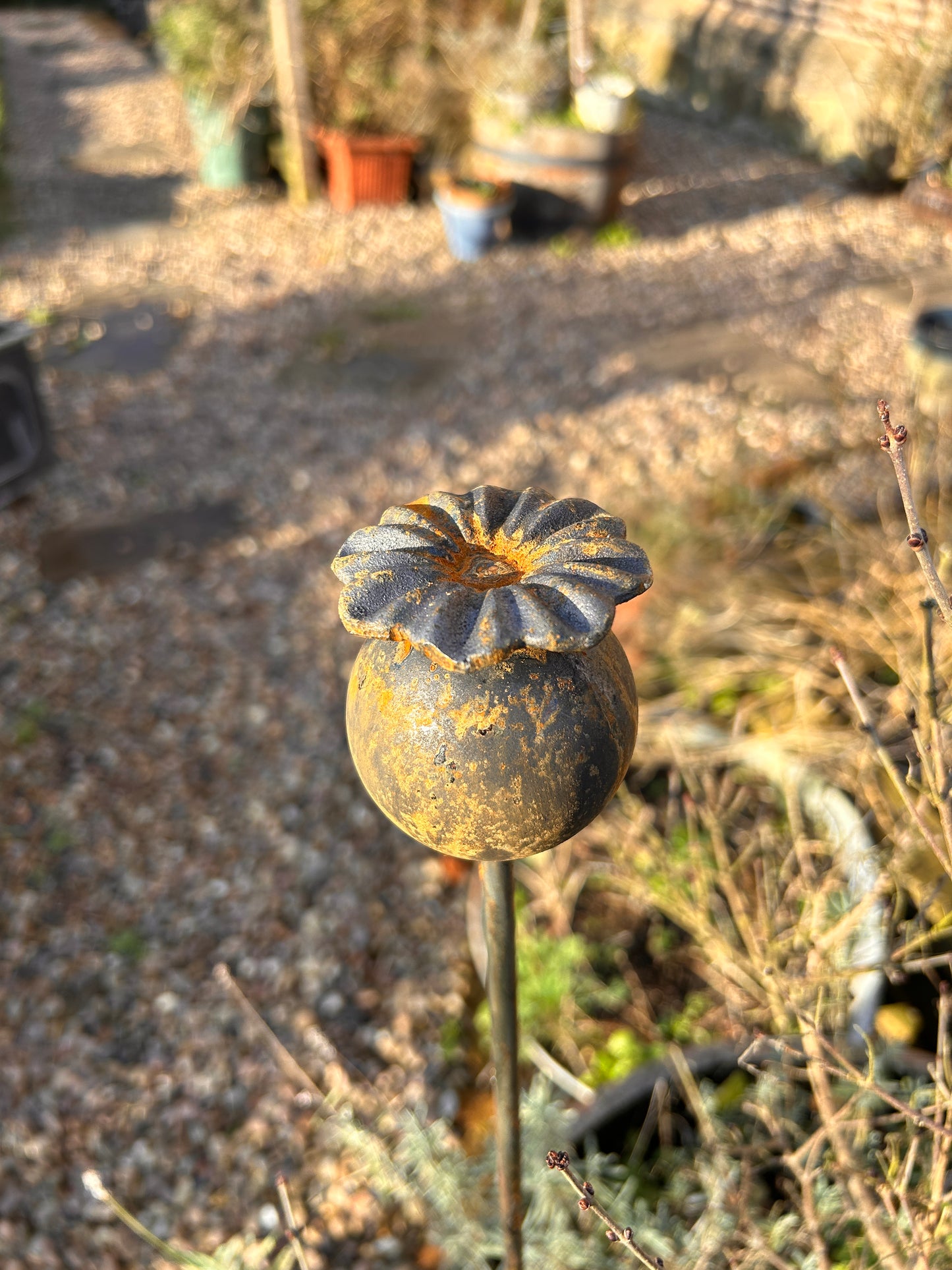 3 RUSTY GARDEN METAL POPPY SEED HEADS PLANT SUPPORTS